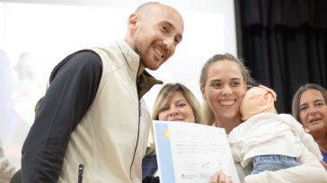 OBERÁ: Entrega de certificados CIT – Curso de Introducción al Trabajo en la Casa del Bicentenario