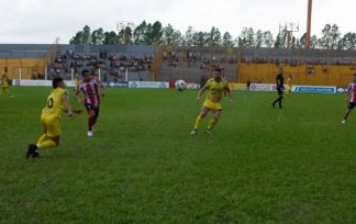 Crucero del Norte ganó su primer partido en el campeonato de local ante 9 de julio