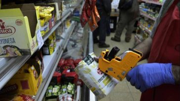 LA ECONOMIA DE LA ESPECULACION, La incertidumbre del valor del dólar desestabiliza a los comerciantes y proveedores de alimentos