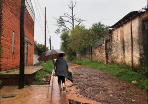 Vecinos de Posadas reclaman el mal estado de los caminos como quedan después de las lluvias