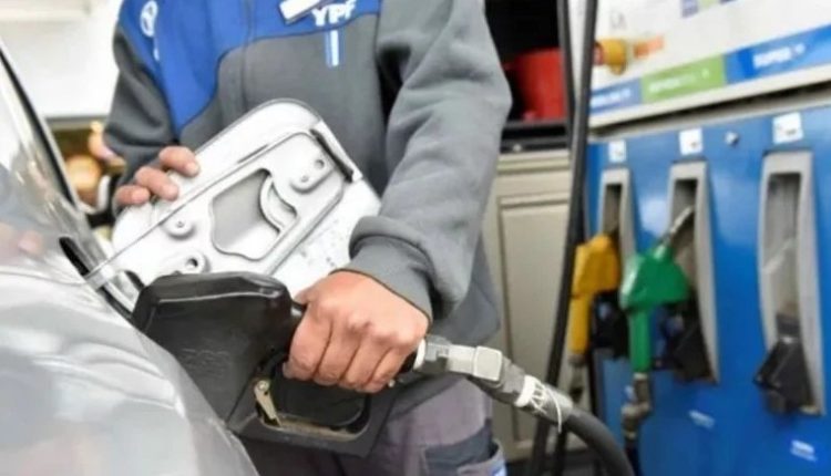 El combustible vuelve a subir a partir de mañana, el aumento será de un 4% en todo el país