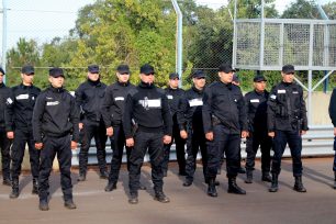 Agentes municipales se capacitaron en conducción de móviles policiales y oficiales de Oberá