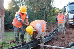 El Intendente, Pablo Hassan y el Diputado Provincial, Lucas R Spinelli recorrieron frente de obras en la ciudad de Oberá