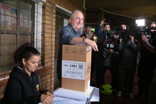 Hugo Passalaqua se consagra como gobernador de Misiones con 70.69%