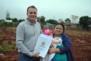 CAMPO VIERA: Se entregaron los primeros 20 lotes en el Barrio Gühnter