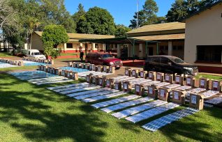 3 vehículos cargados con cigarrillos de contrabando fueron abordados, hay detenidos