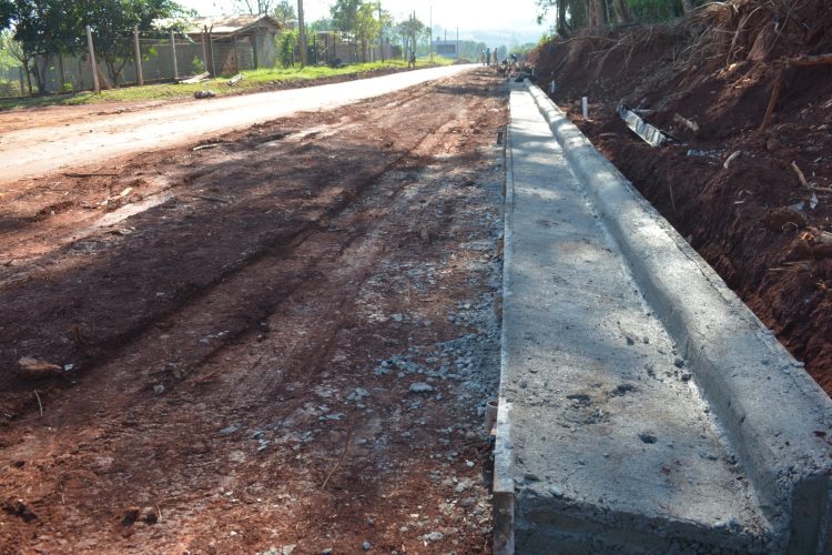 OBERÁ: Obras de cordón cuneta y empedrado avanzan en la ciudad