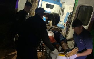 OBERÁ: Un hombre despistó con su motocicleta y cayó al cauce del arroyo Mbotaby