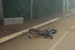 Falleció un motociclista tras un despiste en Puerto Iguazú