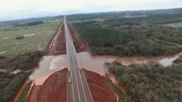 Herrera Ahuad y Massa habilitaron las obras del nuevo puente sobre el arroyo Tunas