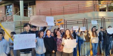 Los alumnos del Centro polivalente de Artes de Oberá, piden que el gobierno garantice la vuelta a clases
