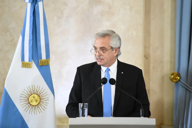 El Presidente anunció un nuevo proyecto de ley de personal militar