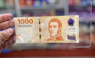 El nuevo billete de $ 1.000 con la imagen de San Martín ya está en circulación