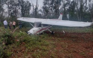 Cayó una avioneta en Eldorado y sus tripulantes fueron trasladados al hospital