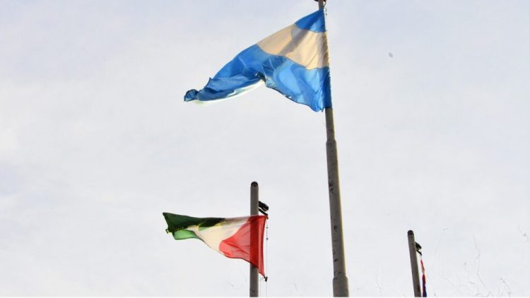 Aprobaron el uso ceremonial de la Bandera de Oberá en los establecimientos educativos locales