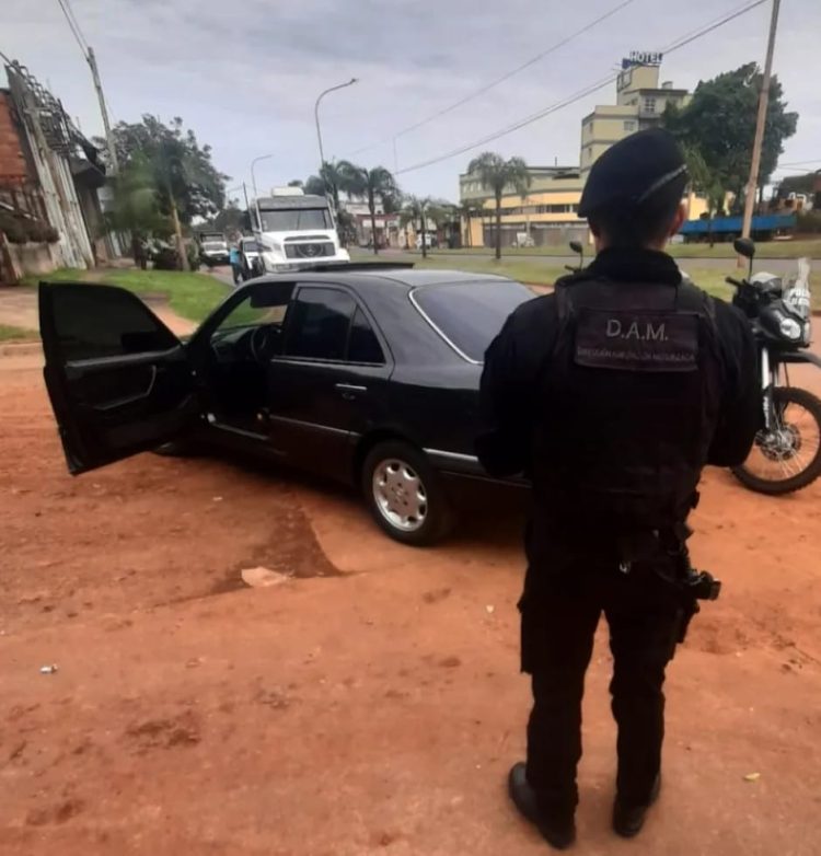 La Policía recuperó vehículos robados, secuestró droga y detuvo a un delincuente