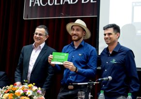 Los santarroseños promocionaron en Oberá el Encuentro de Hortigranjeiros