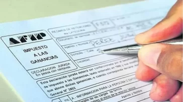 Impuesto a las Ganancias: el Gobierno sube el piso a $700.000 desde este mes