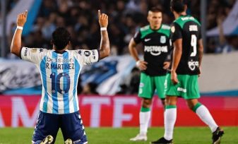 Racing goleó a Atlético Nacional, se metió en cuartos de final y se cruzará con Boca por la Copa Libertadores