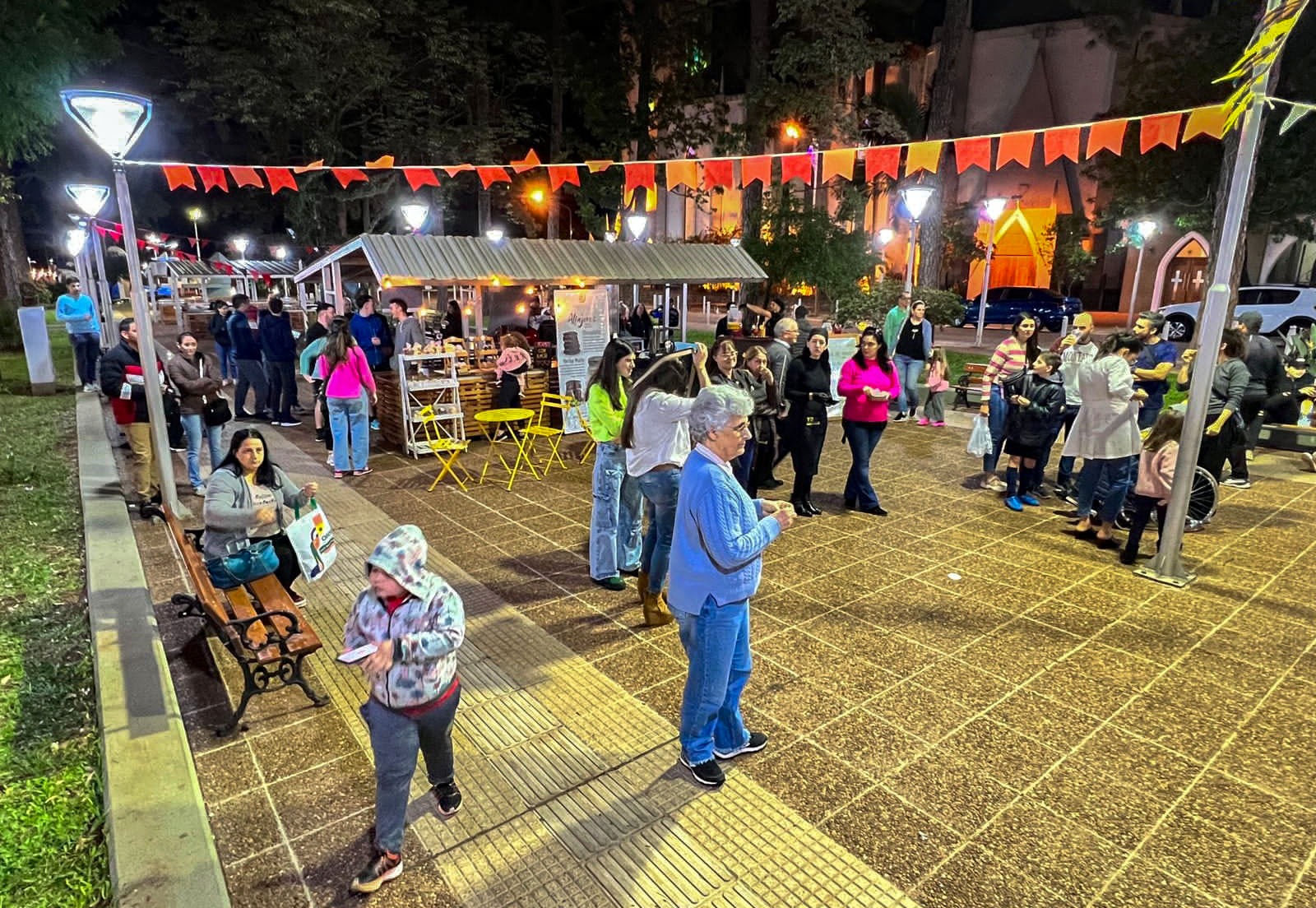 OBERÁ: Celebraron el Día Mundial de Turismo con un Sunset en la Güemes