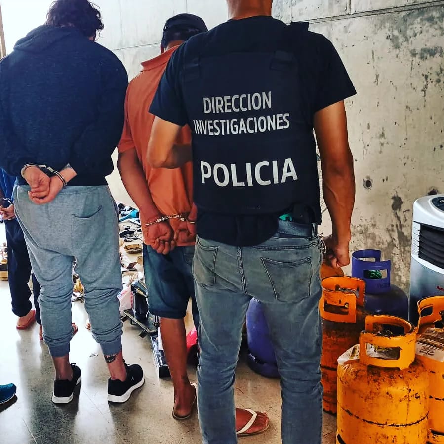 Atracadores de una joyería fueron capturados por la Policía en un rápido operativo cerrojo
