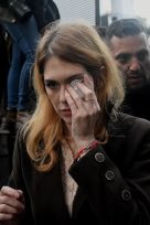 Rociaron con nafta a una candidata a diputada de La Libertad Avanza en la Legislatura