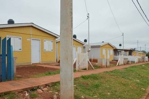 Dos bebes y una joven madre fueros encontrados en estado de abandono en el Bº Itaembé Guazú de Posadas