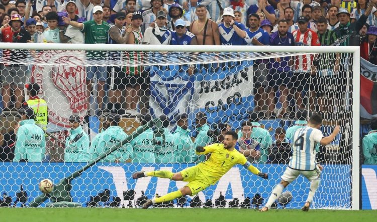 Marcos Acuña reveló quién se llevó la pelota del penal de Montiel que consagró a Argentina en Qatar