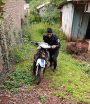 Le prestó la moto a sus sobrinos, fingieron un robo y terminaron demorados por la policía