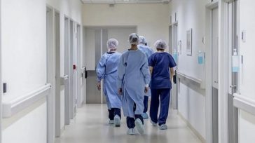 Los médicos del país anunciaron que cobrarán adicional a pacientes de prepagas y obras sociales