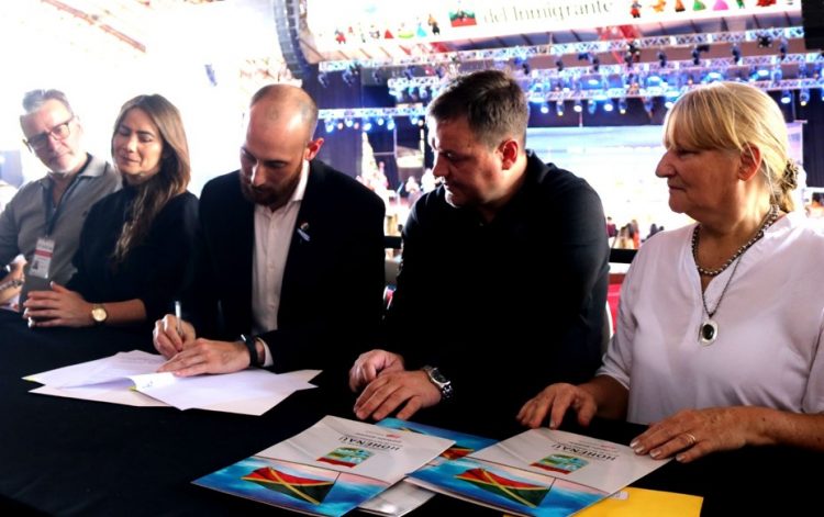 Acuerdo de Cooperación e Intercambio Cultural entre Oberá y Hohenau