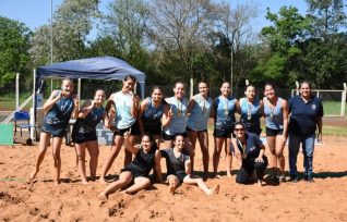 El beach-handball de Oberá clasificó a los Evita