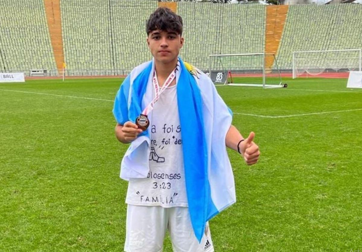 El misionero Junior Fernández, el mejor jugador de la Youth Cup: “Estoy feliz y no lo puedo creer»
