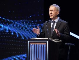 Juan Schiaretti: “Los dos últimos Gobiernos destruyeron la economía nacional”