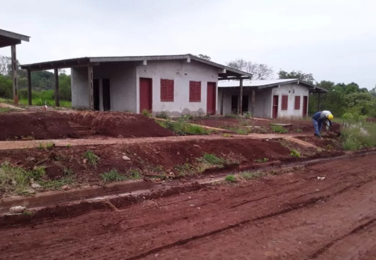 OBERÁ: Continúan las obras de las 150 viviendas en el Bº Copisa