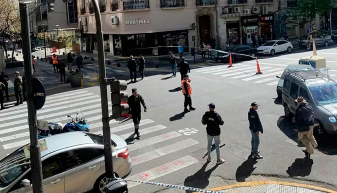 Evacúan las embajadas de Israel y EE.UU. en Buenos Aires por amenazas de bomba
