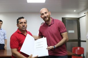 Vecinos de Cien Hectáreas recibieron su título de propiedad