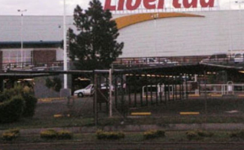 Delincuentes le robaron el equipo a un productor audiovisual en Posadas