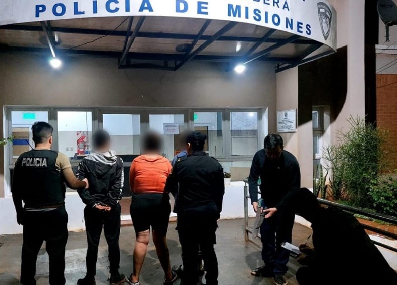 Fingió el robo de su celular y terminó detenido junto al supuesto ladrón