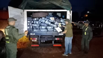 Camionero narco huyó de un control y se incrustó en una casa en Eldorado