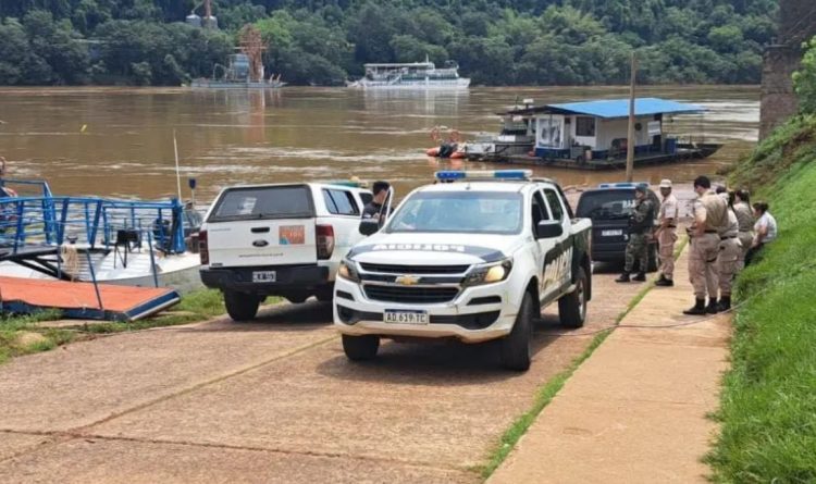 Prefectura Naval Argentina recuperó el cuerpo sin vida de un hombre que se había tirado del Puente Tancredo Neves