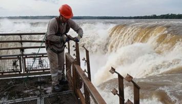 El circuito de la Garganta del Diablo sigue cerrado por la inestabilidad del Río Iguazú