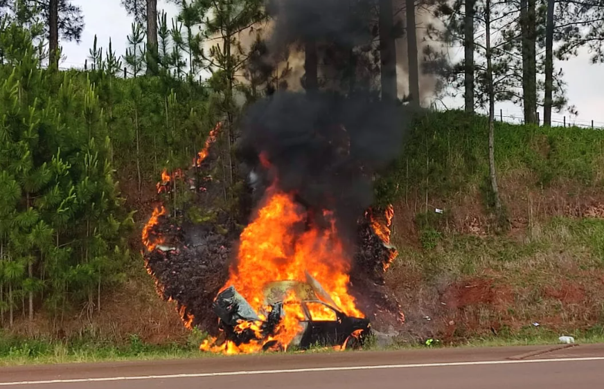 SAN VICENTE: Automovilista falleció tras el despiste e incendio de su vehículo
