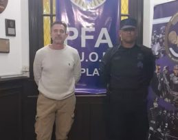 El cirujano misionero Lotocki se entregó ante la Policía Federal en La Plata y quedó detenido