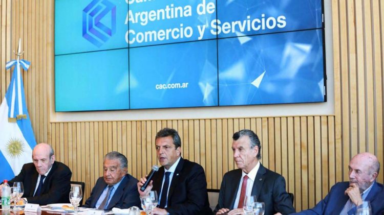 Massa: «Los vivos que están especulando con el ahorro de la gente van a ir presos»