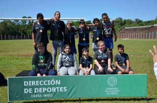 Interescolares de mini atletismo en Oberá