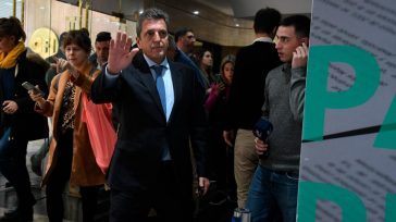 Massa se reúne con gobernadores para garantizar pago de sueldos y aguinaldos