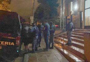 Disparos, golpes y heridos en una barbería de Oberá