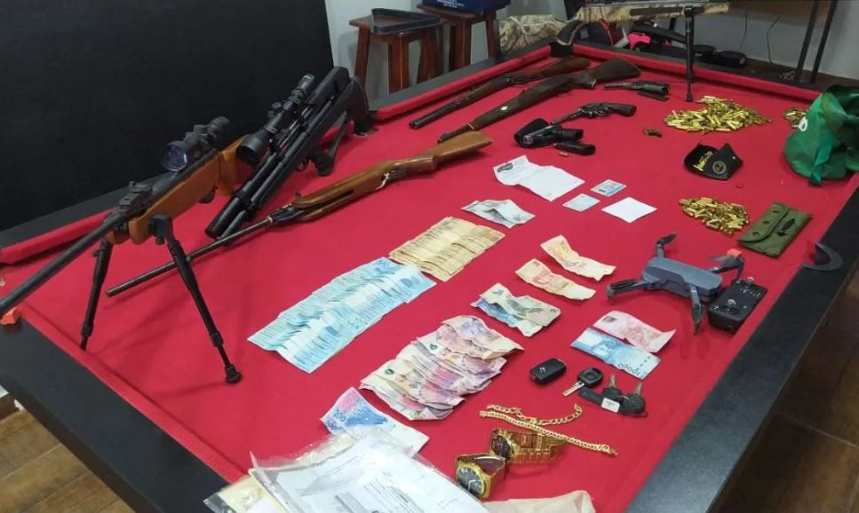 Megaoperativo en Irigoyen por gendarmería, por orden de la Justicia Federal de Corrientes