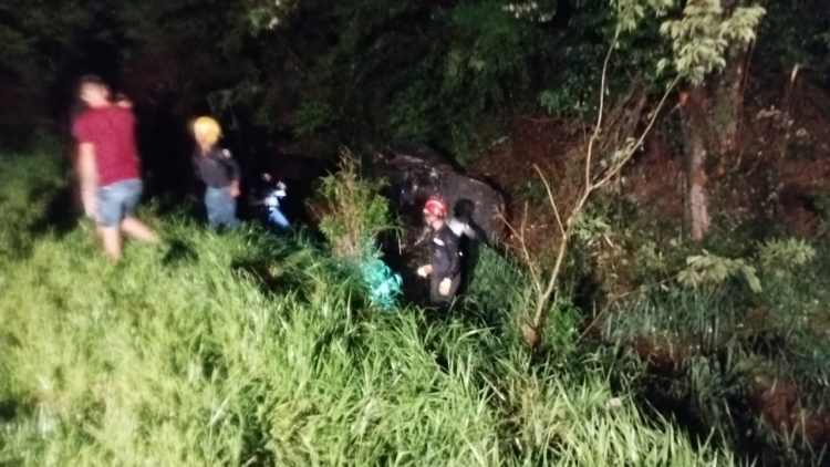 Un hombre falleció tras impactar su auto contra un árbol en paraje Dos Hermanas